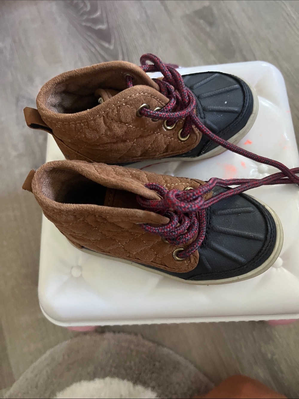 OshKosh B'gosh Brown Quilted and Black Duck Booties with Burgundy Laces
